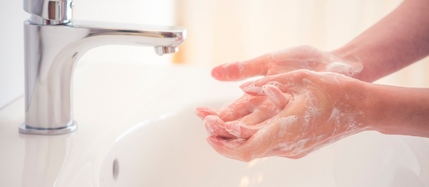 手指衛生は患者・入所者への感染防止の礎 確実な手洗いと手指消毒の改めての徹底を